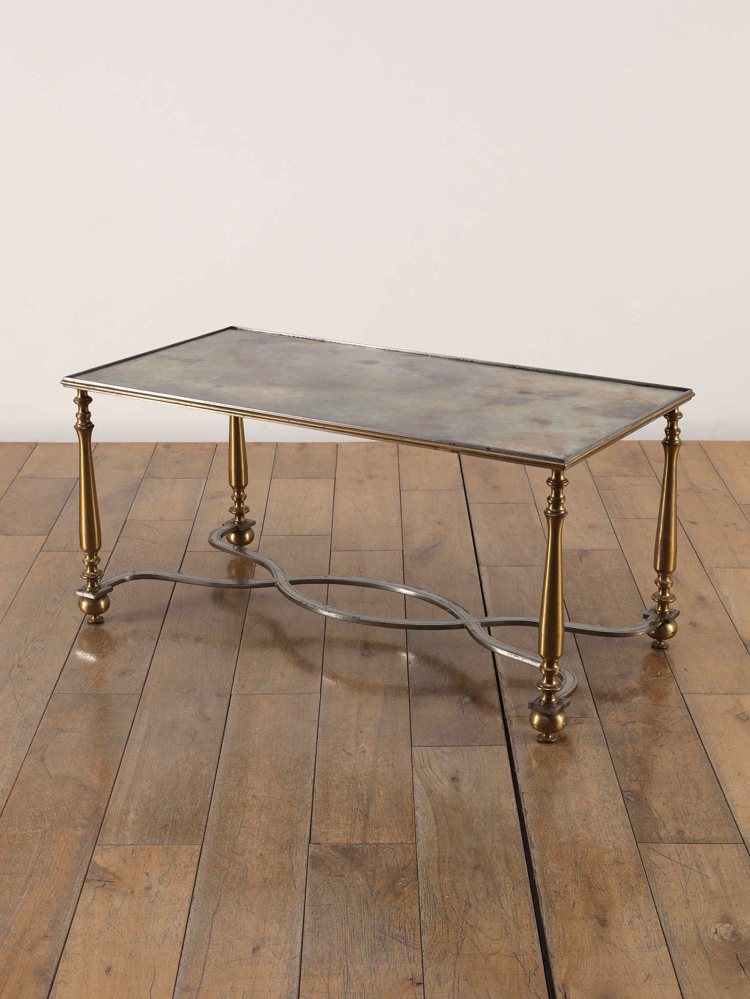 グラストップコーヒーテーブル | ロイズ・アンティークス | ヨーロッパ