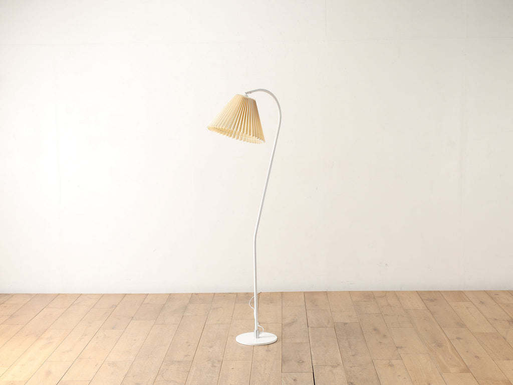 レ・クリント LE KLINT KS320M フロアランプシェード Floor | Type | Products ｜ LE KLINT