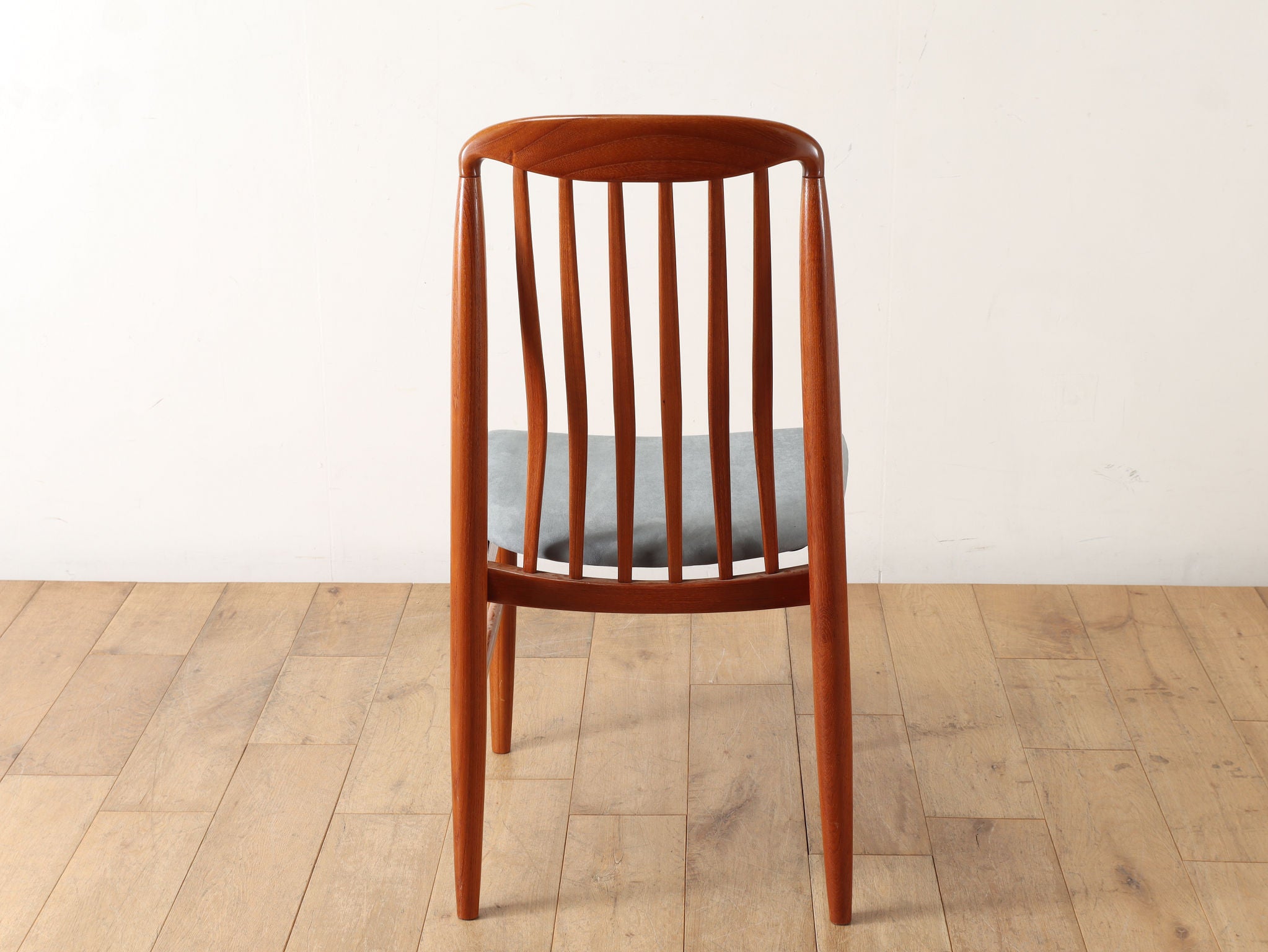 BENNY LINDEN　ダイニングチェア　Denmark チーク材 BENNY LINDEN ダイニングチェア | ロイズ・アンティークス