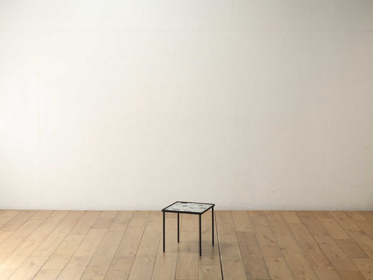 タイルトップサイドテーブル