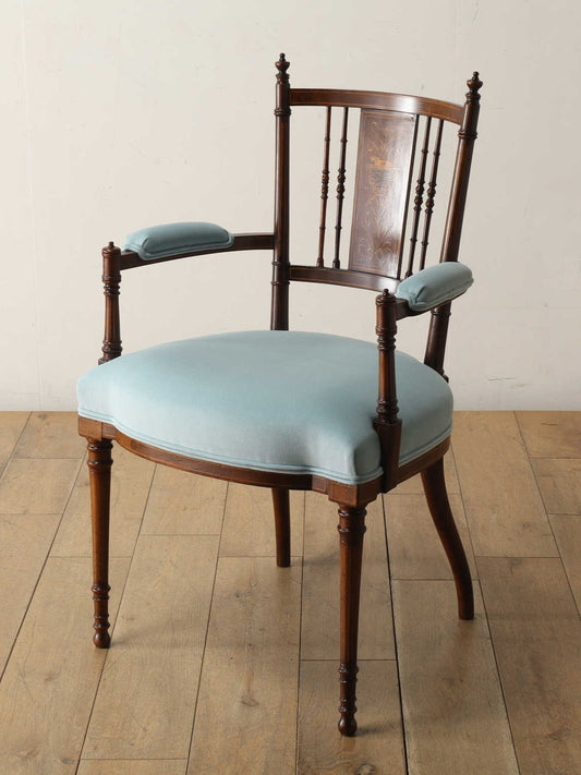 インレイアームチェア