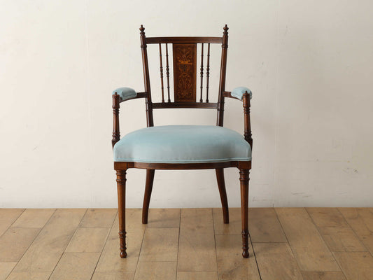 インレイアームチェア