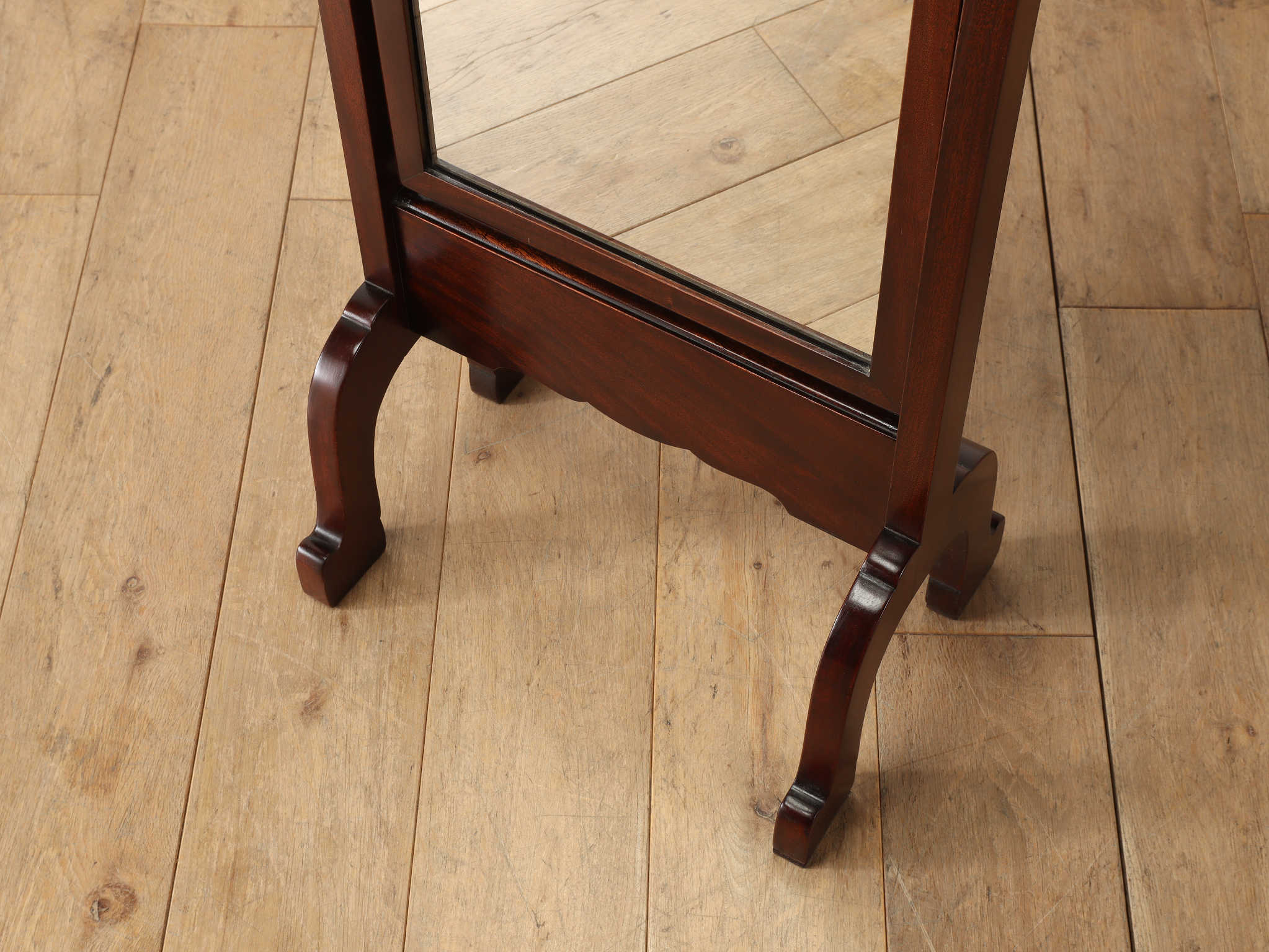 シュバルミラー | ロイズ・アンティークス | ヨーロッパのアンティーク