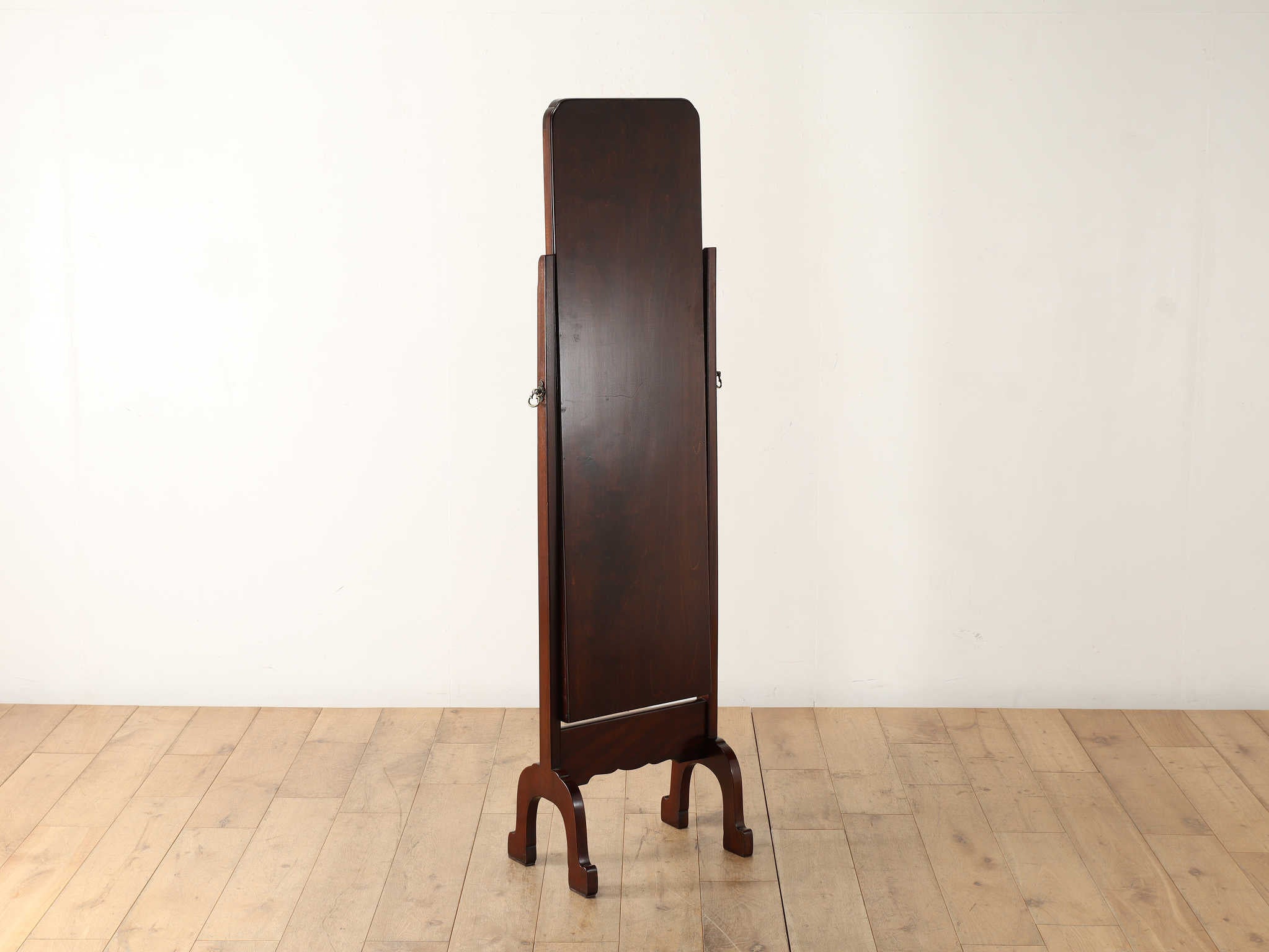 シュバルミラー | ロイズ・アンティークス | ヨーロッパのアンティーク