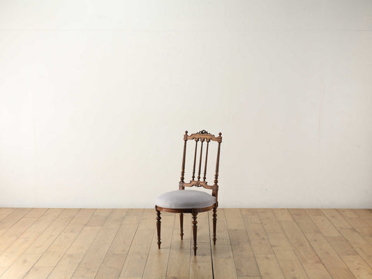 ドレッシングチェア