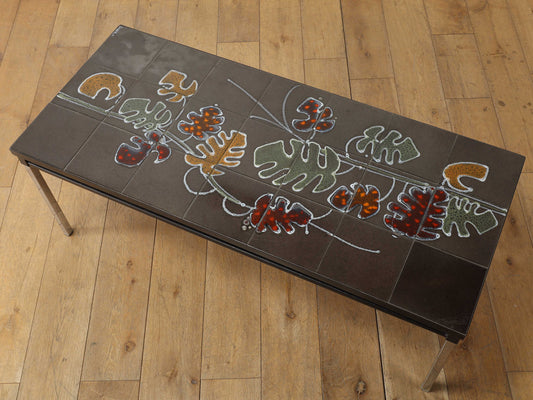 タイルトップコーヒーテーブル