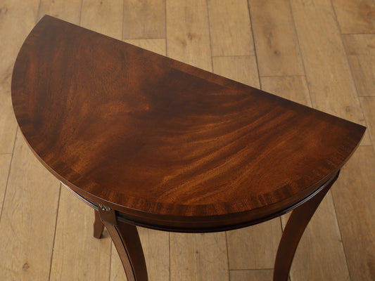 ハーフムーンテーブル