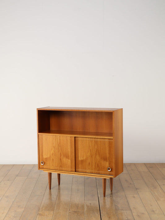 ブックシェルフ