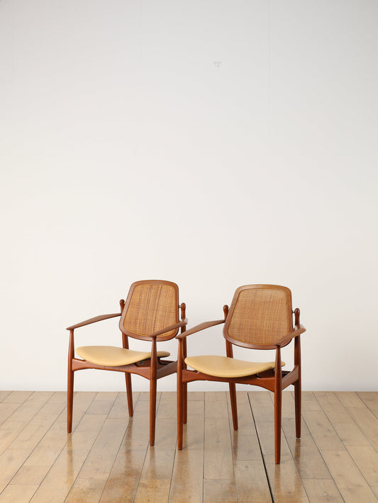 ARNE VODDER  アームチェア Model. FD188