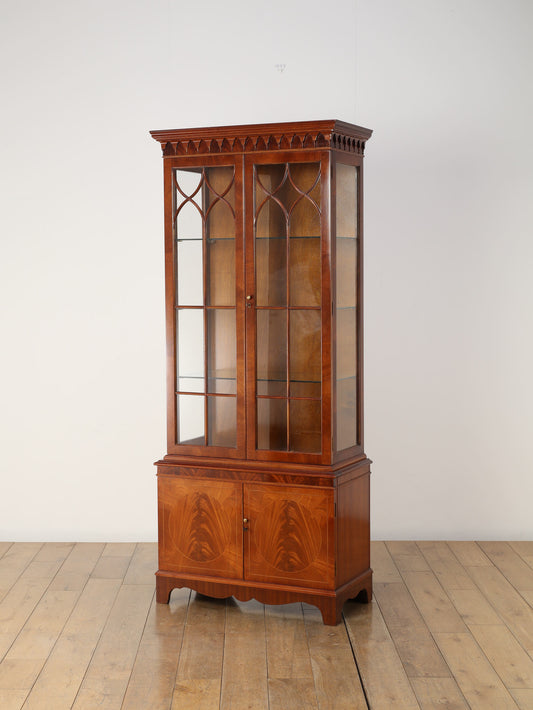 ディスプレイキャビネット