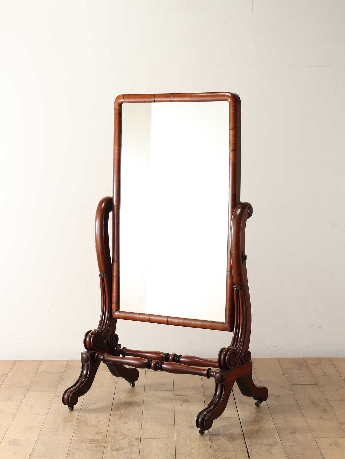 アンティーク家具