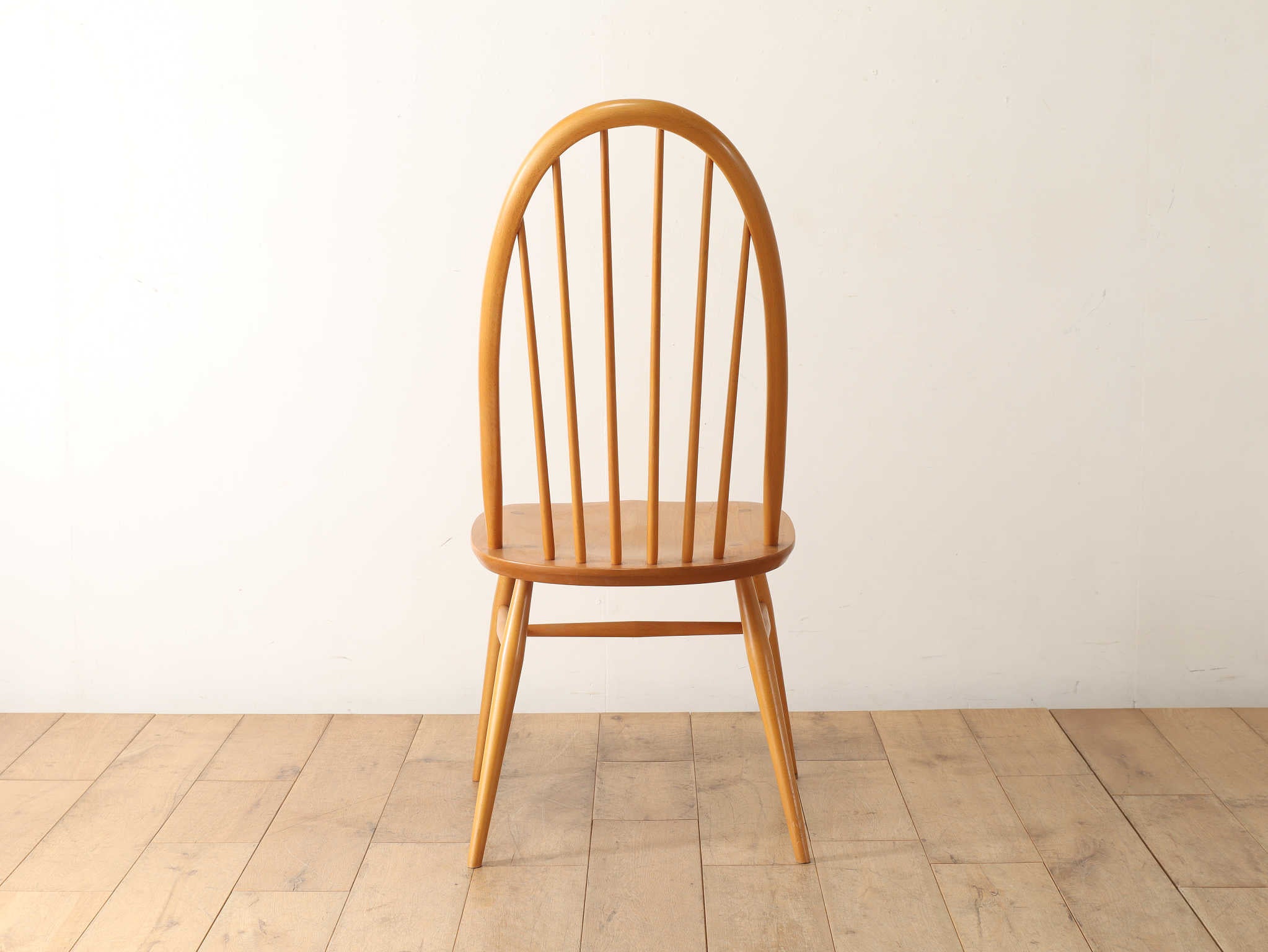 ERCOL クエーカー 徹底解説】アーコールのクエーカーチェアとは | 【世界基準の