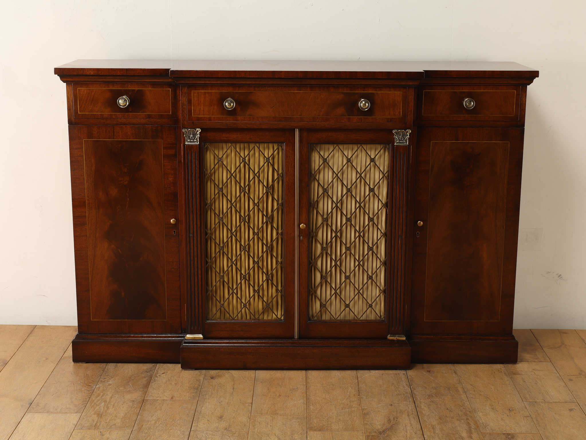 Lloyd’s Antiques　ロイズアンティークス　サイドボード Lloyd's Antiques Real Antique Counter Sideboard / ロイズ