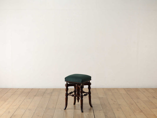 ピアノスツール