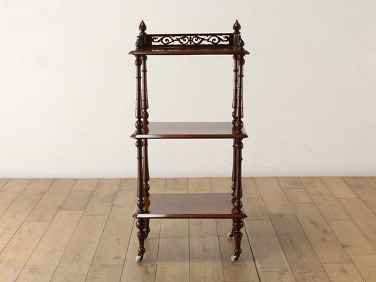 ヴィクトリアンシェルフ