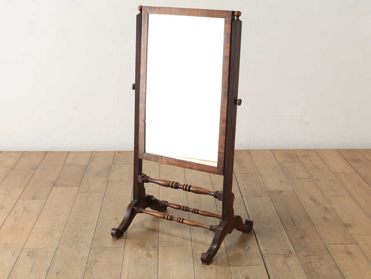 リージェンシーシュバルミラー