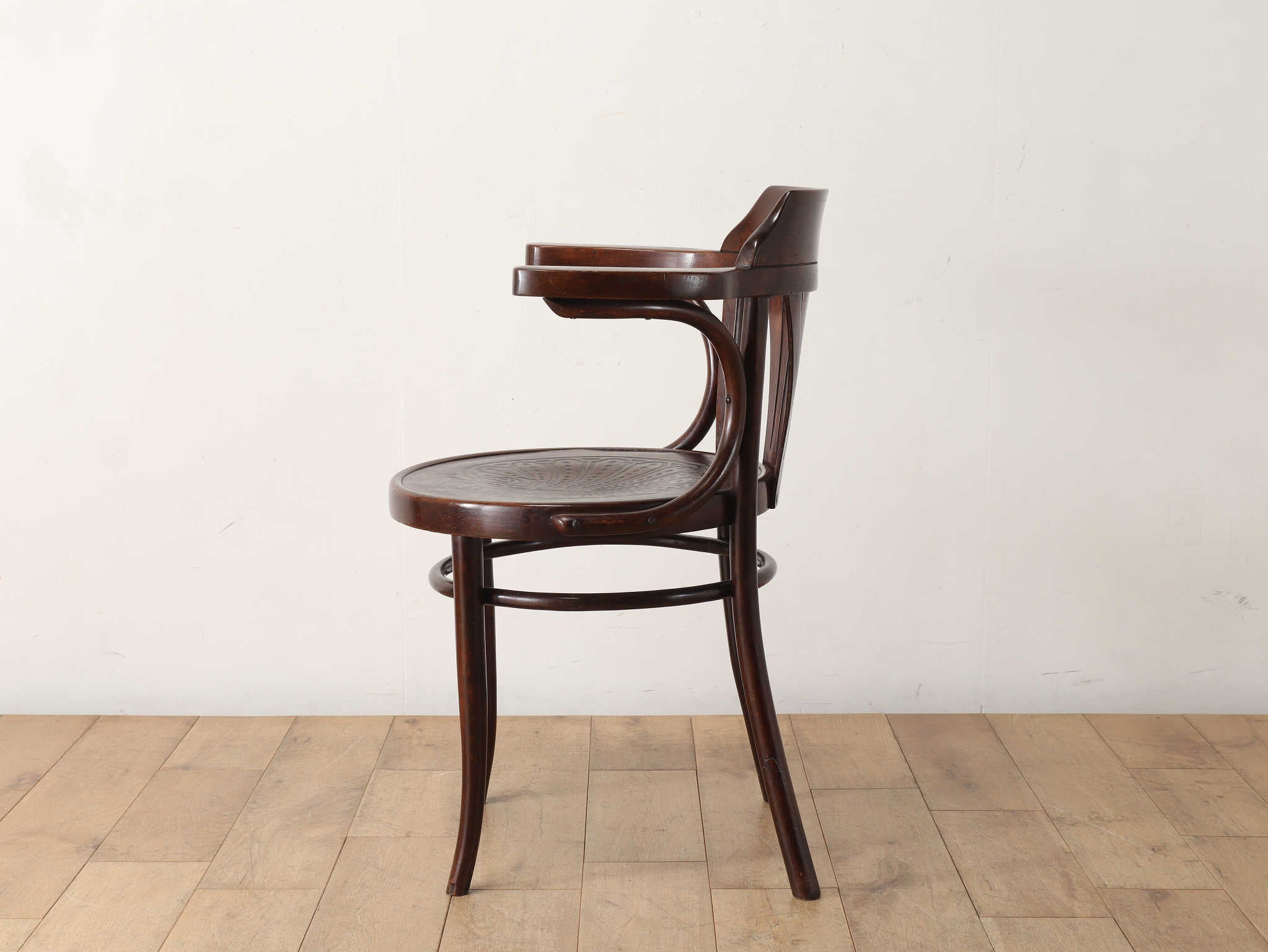 ベントウッドアームチェア | ロイズ・アンティークス