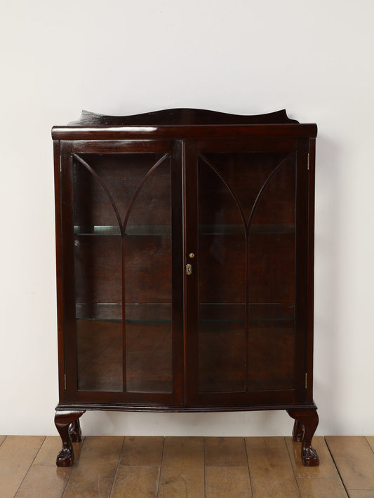 チャイナキャビネット