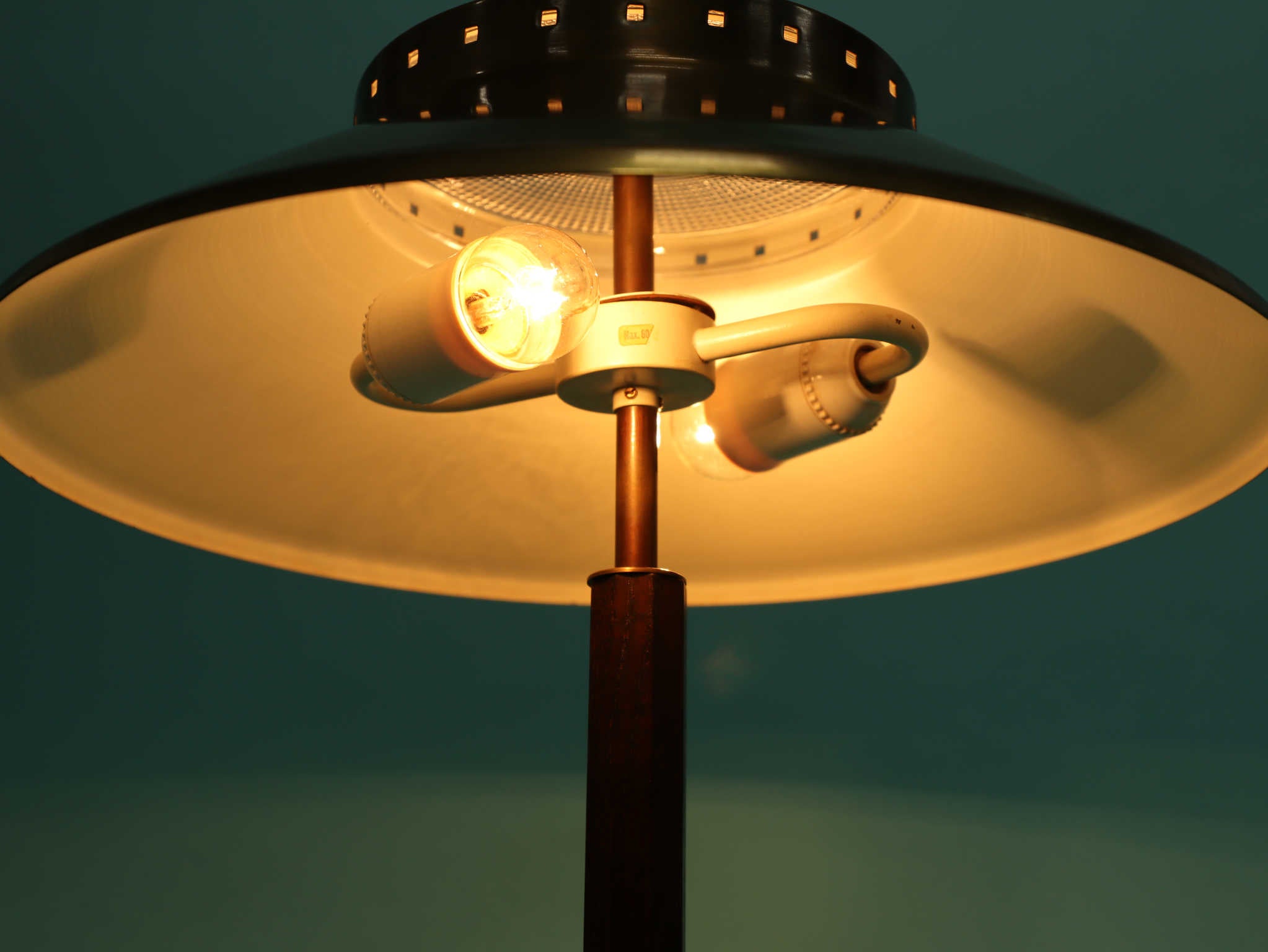 BORENS BORAS テーブルランプ | ロイズ・アンティークス