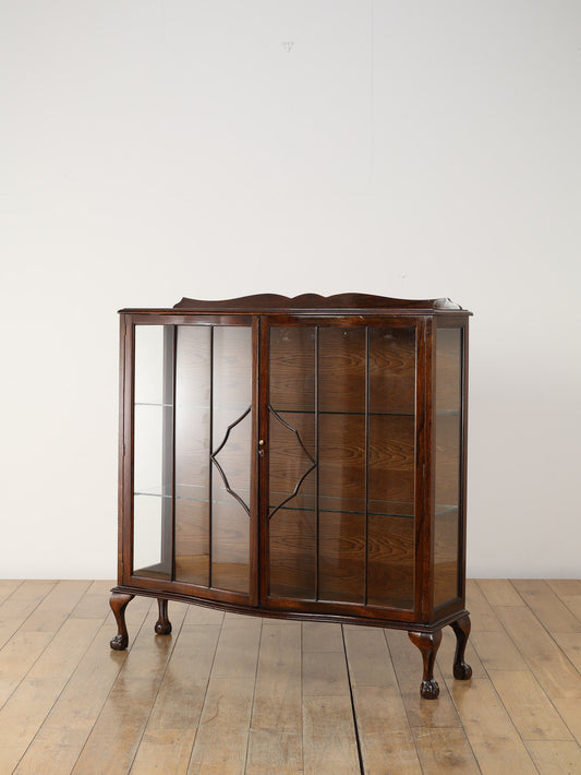 チャイナキャビネット