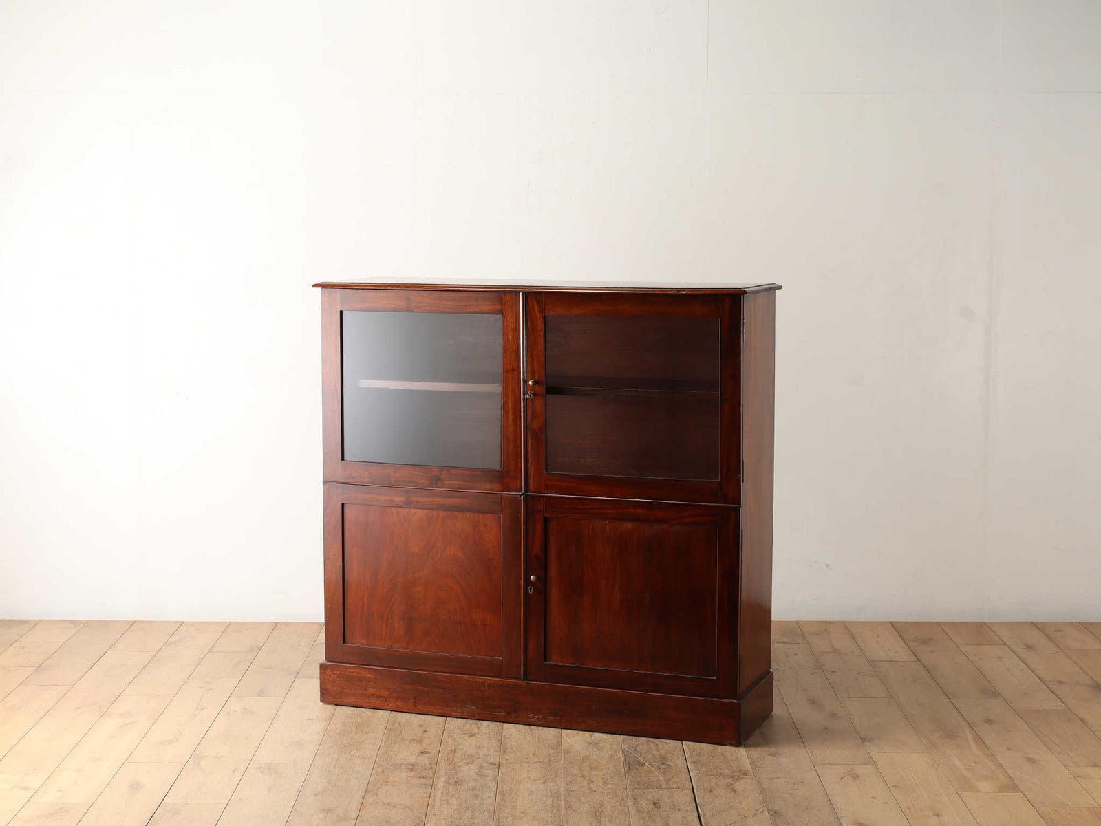 アンティーク家具