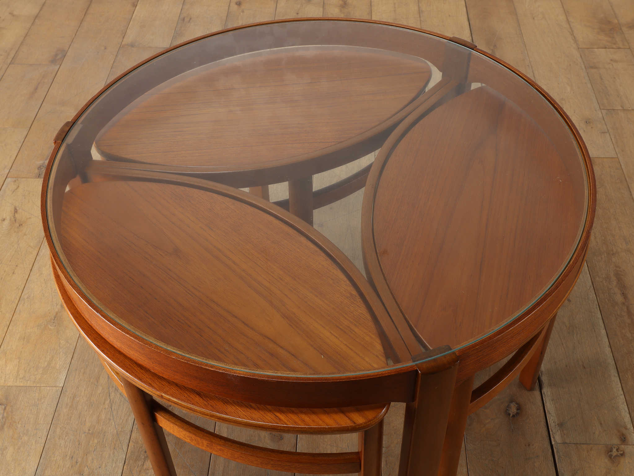 NATHAN ネストコーヒーテーブル | ロイズ・アンティークス