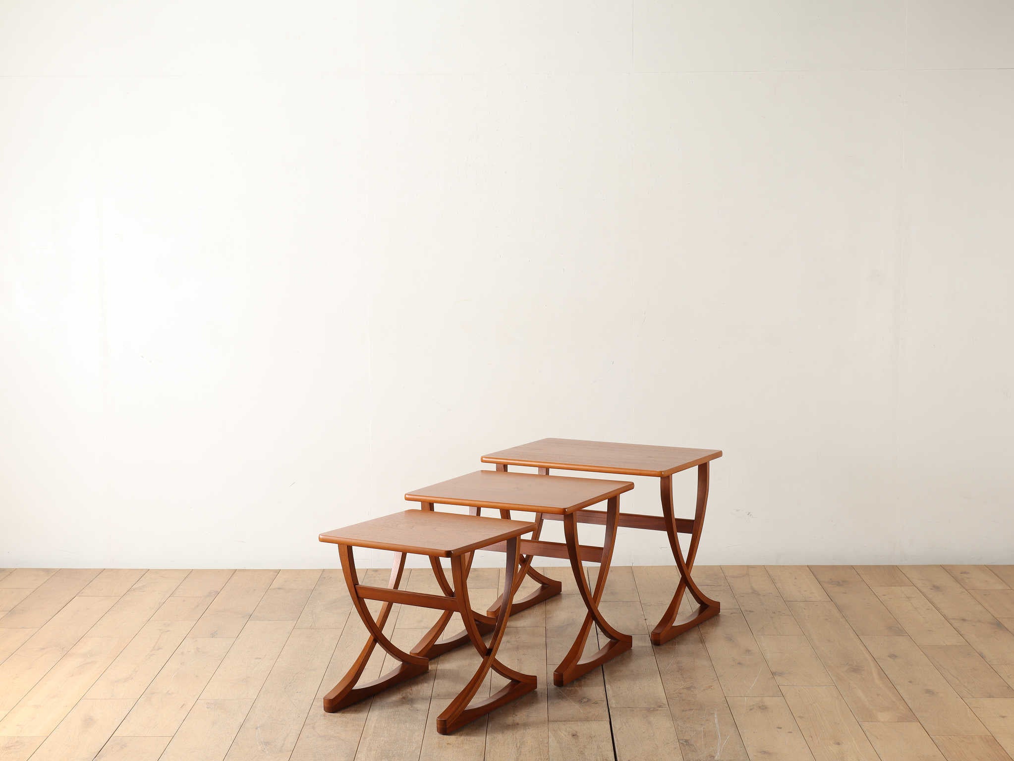 NATHAN ネストテーブル | ロイズ・アンティークス | ヨーロッパの