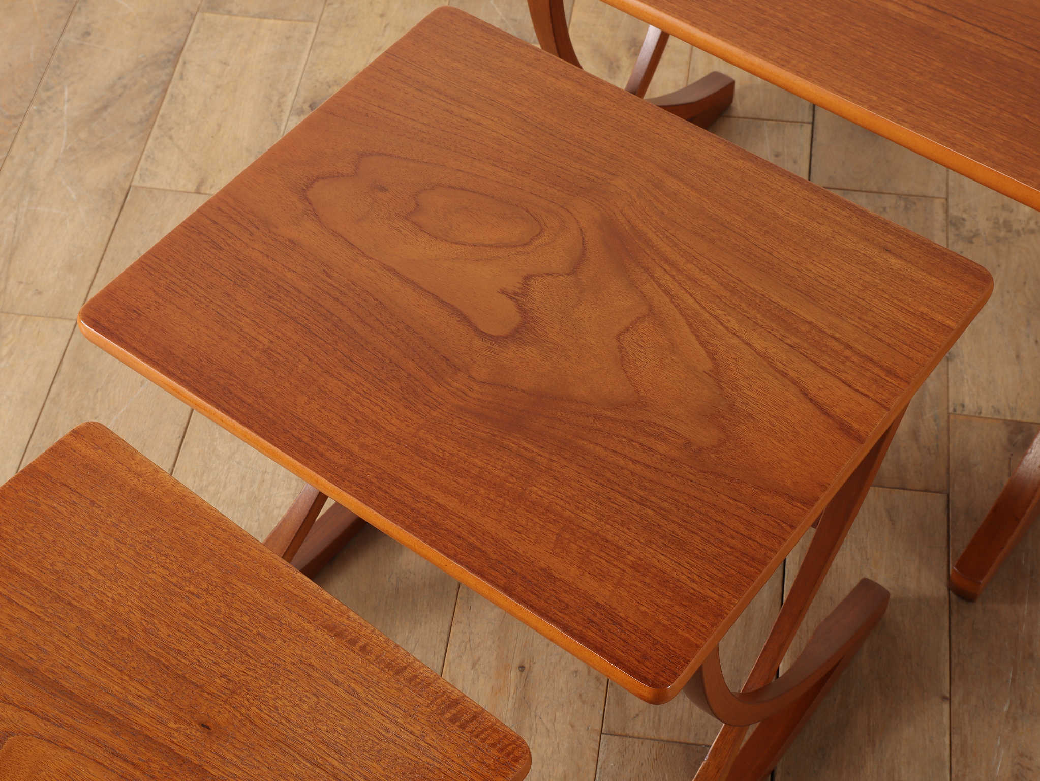 NATHAN ネストテーブル | ロイズ・アンティークス | ヨーロッパ