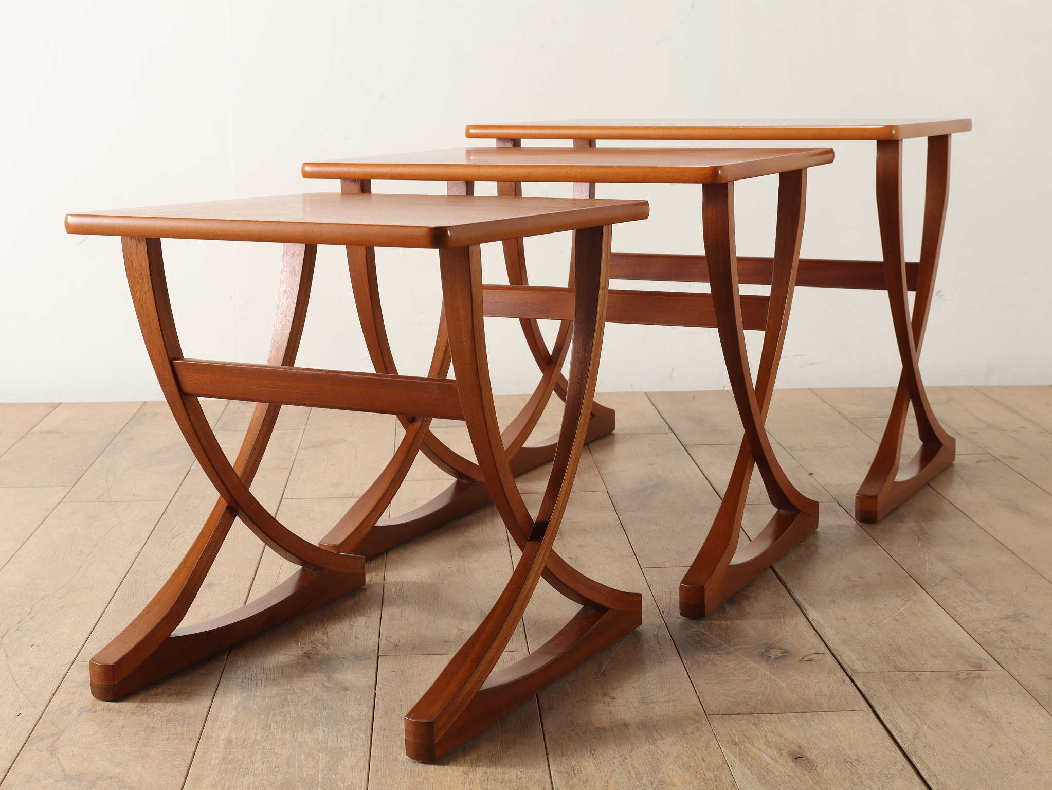 NATHAN ネストテーブル | ロイズ・アンティークス | ヨーロッパ