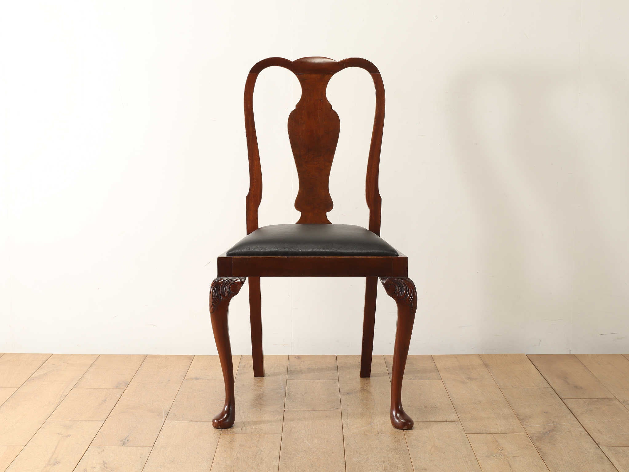 クイーンアンチェア ロイズ・アンティークス ヨーロッパのアンティーク/ヴィンテージ家具