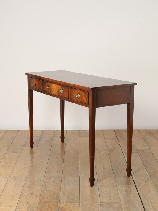 サイドテーブル