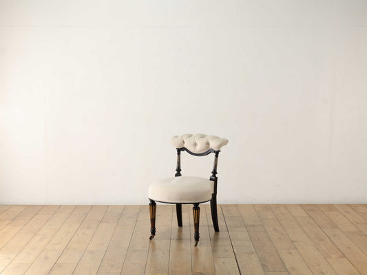 ヴィクトリアンナーシングチェア