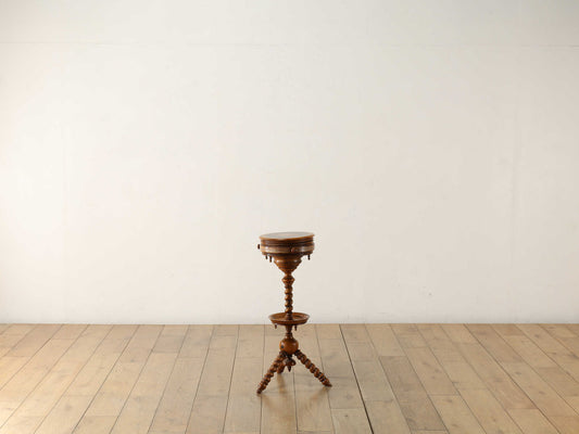 ヴィクトリアンプラントスタンド