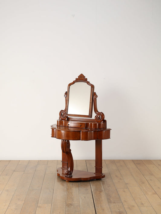 ヴィクトリアンドレッサー