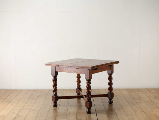 ドローリーフテーブル