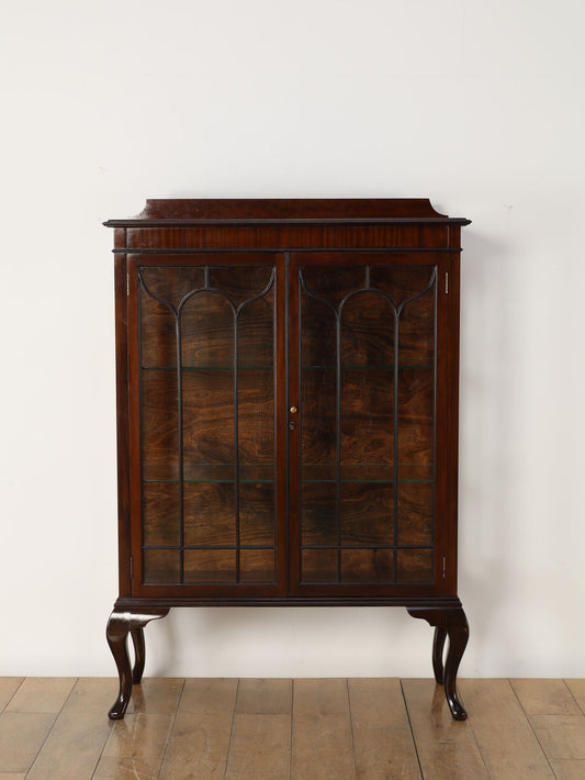 チャイナキャビネット