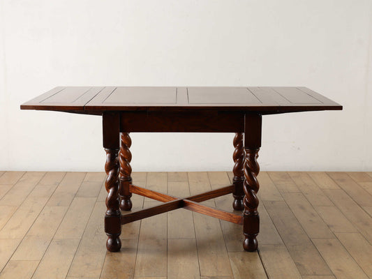 ドローリーフテーブル