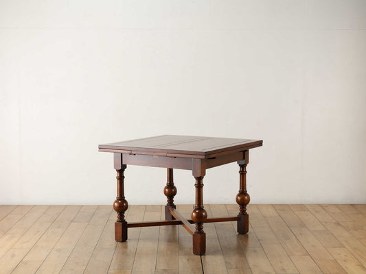 ドローリーフテーブル