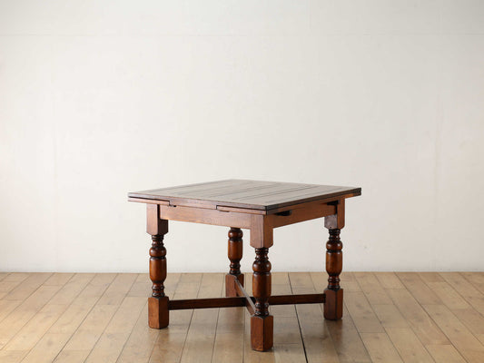 ドローリーフテーブル