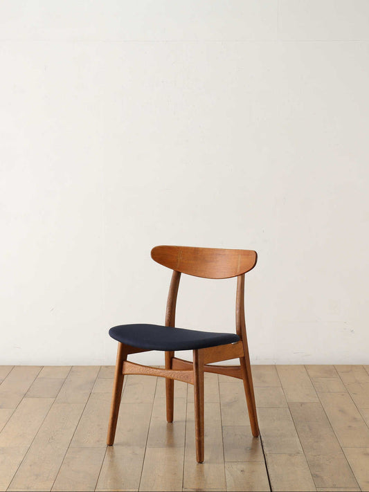 HANS J. WEGNER ダイニングチェア CH30