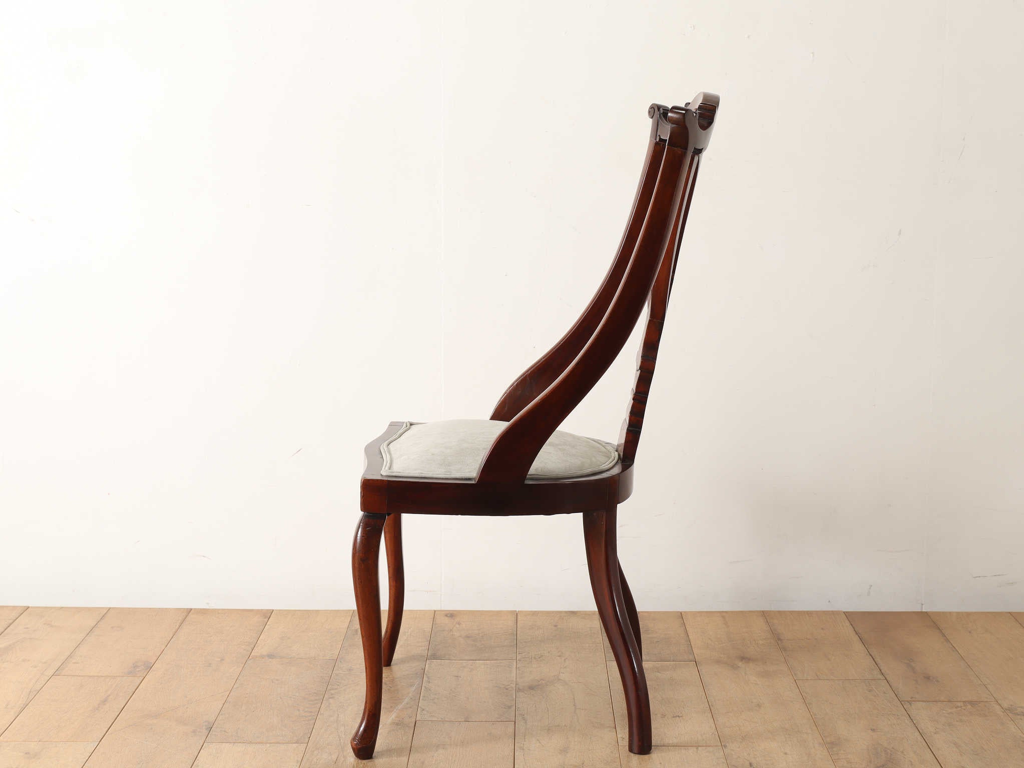 サロンチェア | ロイズ・アンティークス | ヨーロッパのアンティーク