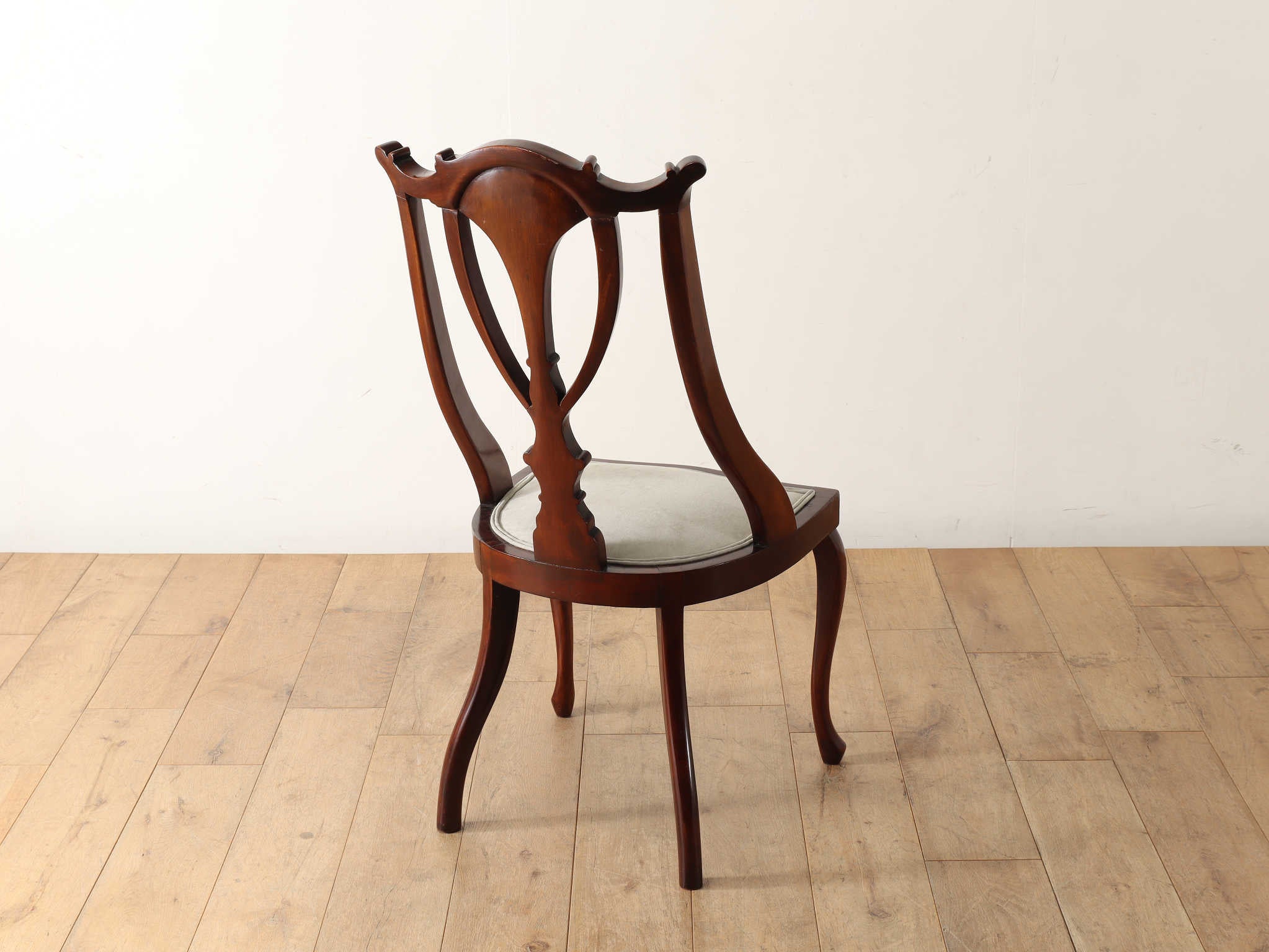 サロンチェア | ロイズ・アンティークス | ヨーロッパのアンティーク