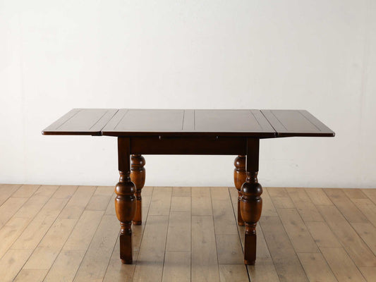 ドローリーフテーブル