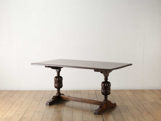 リフェクトリーテーブル