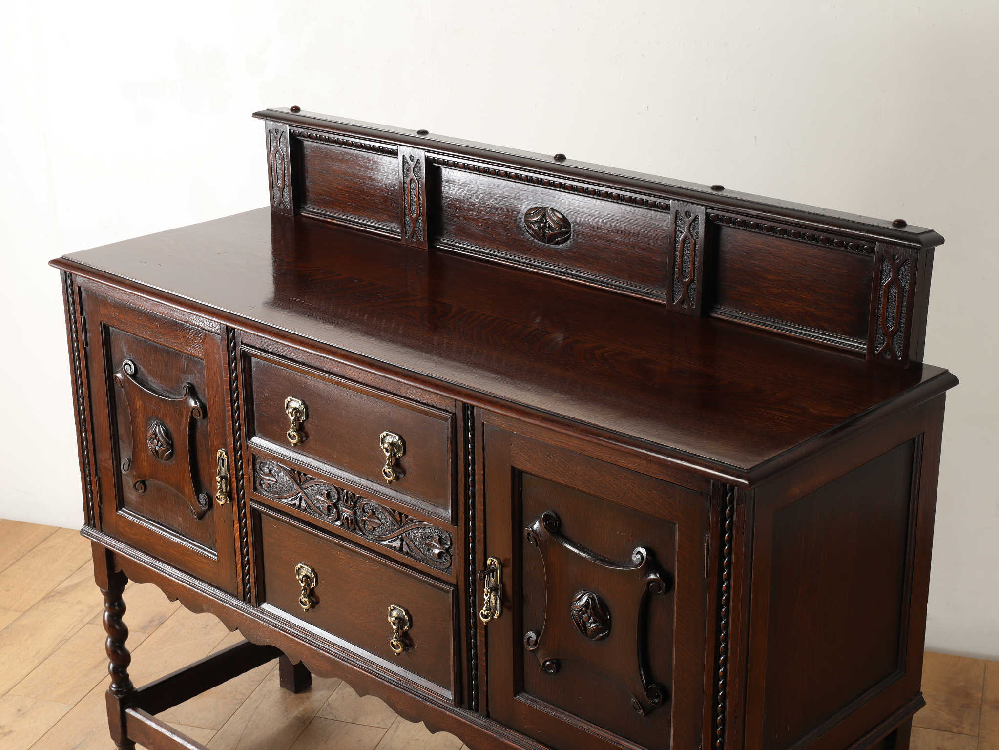 ロイズアンティークス　サイドボード Lloyd's Antiques ロイズアンティークス サイドボード リビング