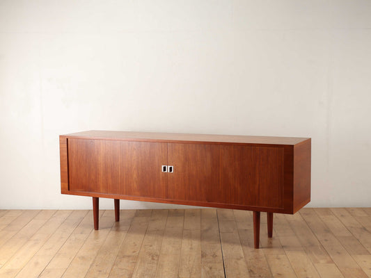 HANS J. WEGNERサイドボード　RY25