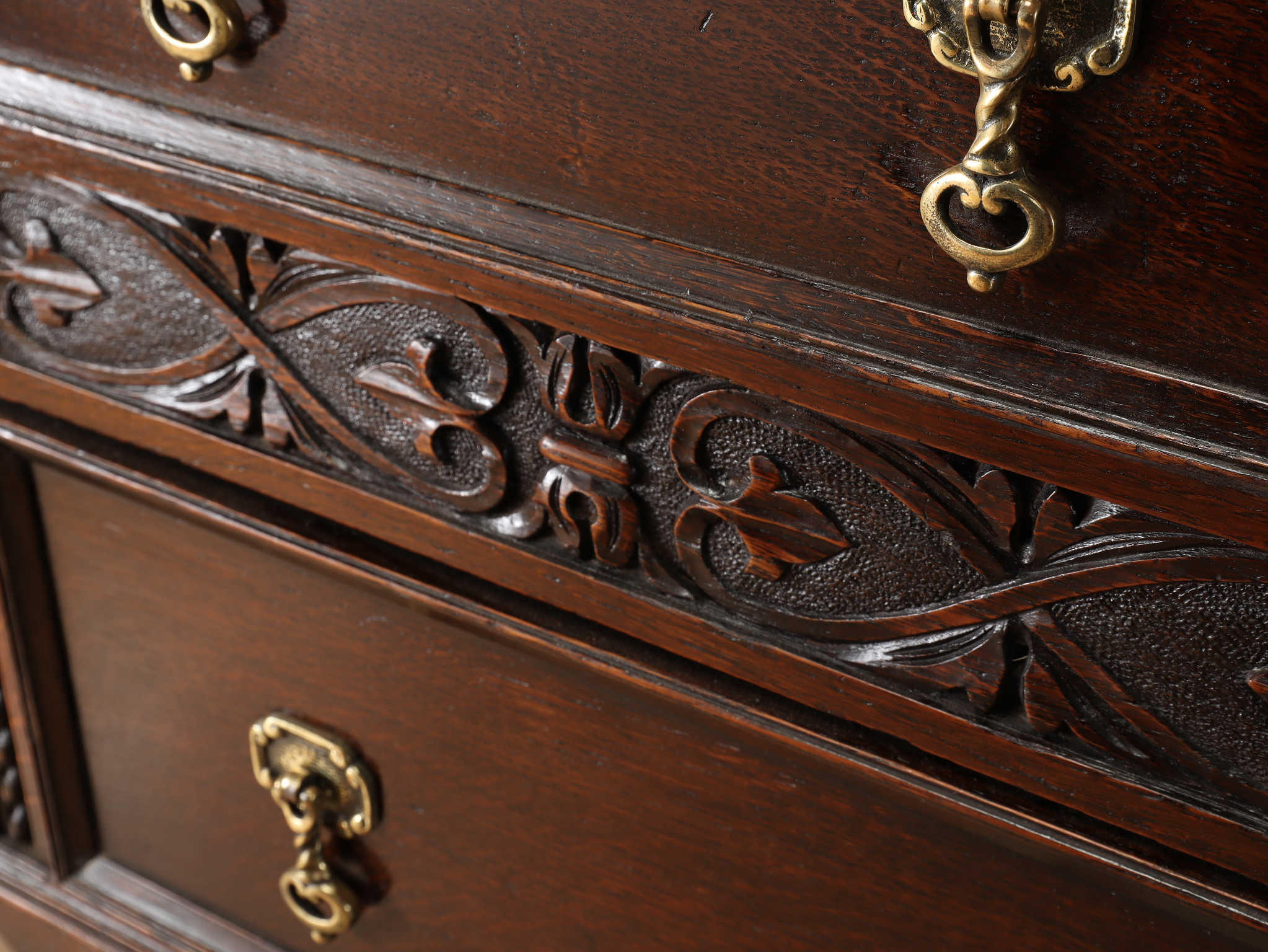 Lloyd’s Antiques　ロイズアンティークス　サイドボード サイドボード | ロイズ・アンティークス | ヨーロッパのアンティーク