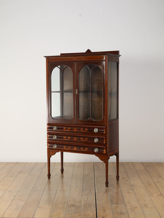 エドウォーディアンディスプレイキャビネット