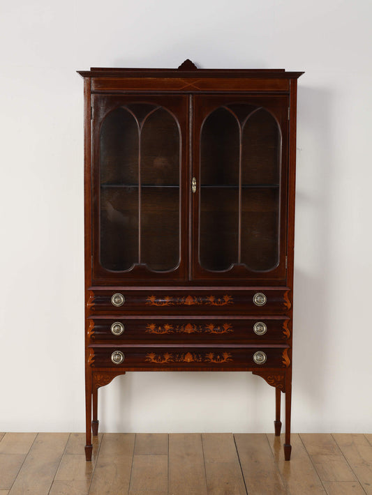 エドウォーディアンディスプレイキャビネット