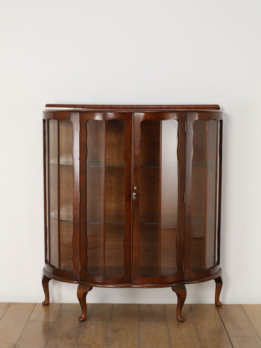 ボウフロントキャビネット